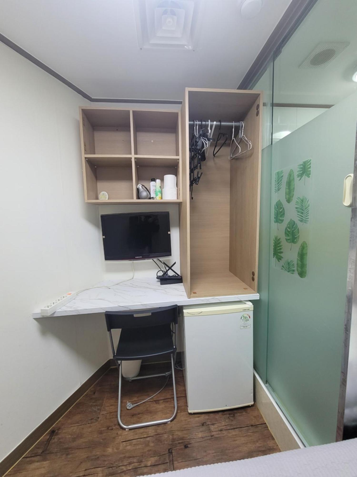 Apgujeong Wisma tamu Seoul
